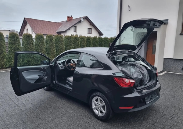 Seat Ibiza cena 17900 przebieg: 137000, rok produkcji 2012 z Wałcz małe 407
